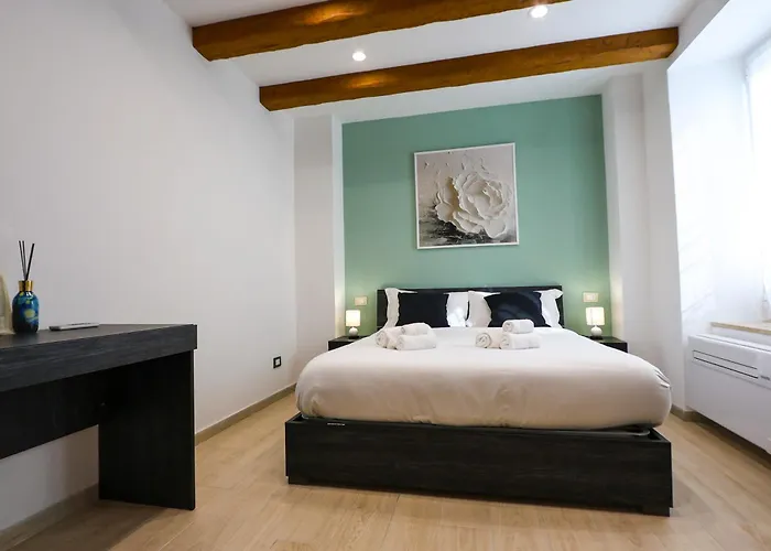 Trastevere Liliana House For 3, Pet & Family *